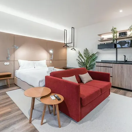 Guestready - Mercadores 150 *